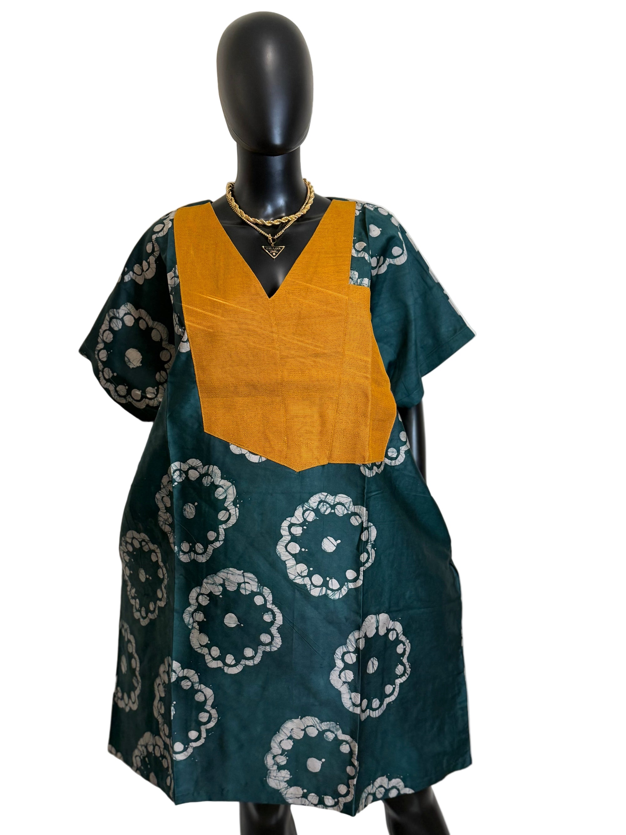 Chic Short Bubu Adire Dress with Aso Oke Detail – One Size, 100% Cotton