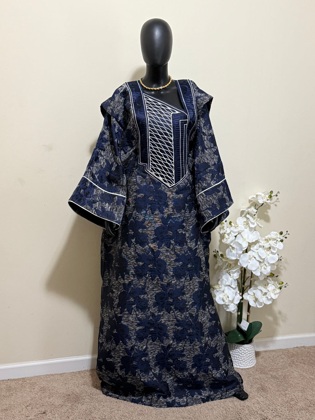 Luxury Embroidered Full-Sleeve Bubu with Head Wrap – 65” Length