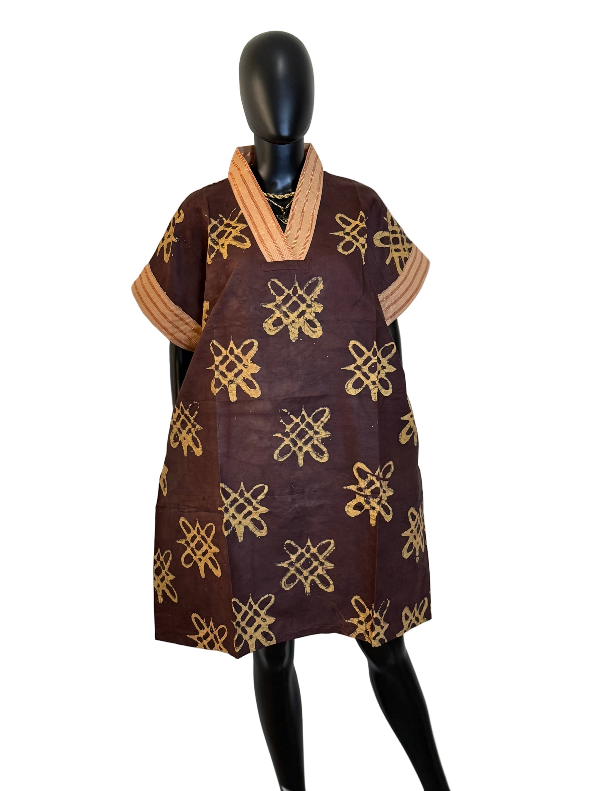 Chic Short Bubu Adire Dress with Aso Oke Detail – One Size, 100% Cotton