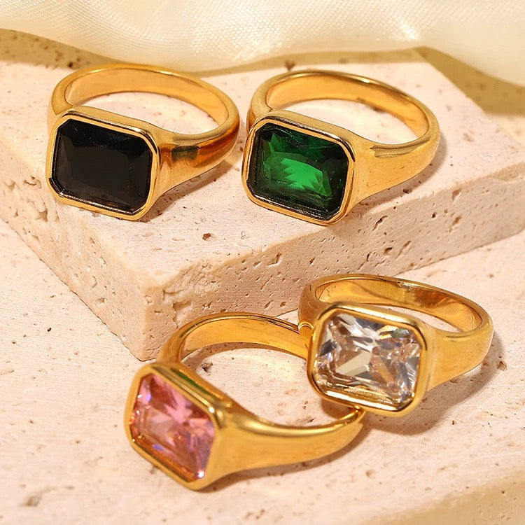 SQUARE ZIRCON RING