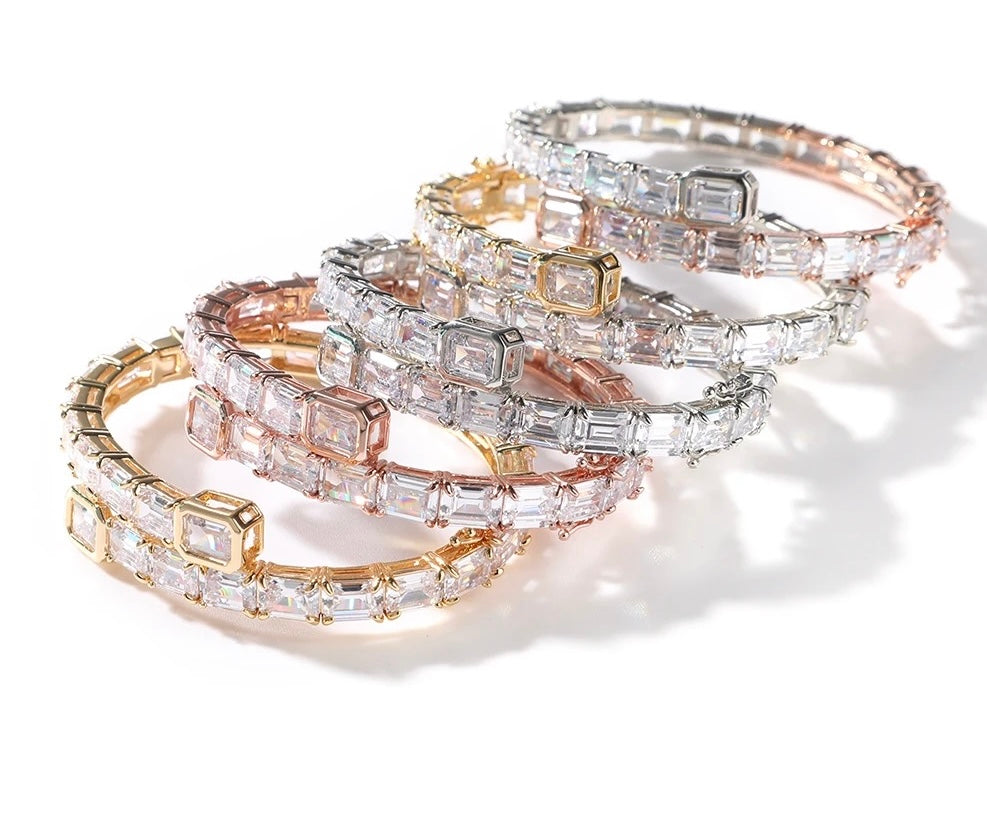 LUXURY PRINCESS CUT BANGLES