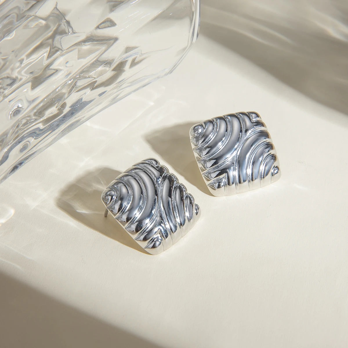 MASIKA SILVER EARRING
