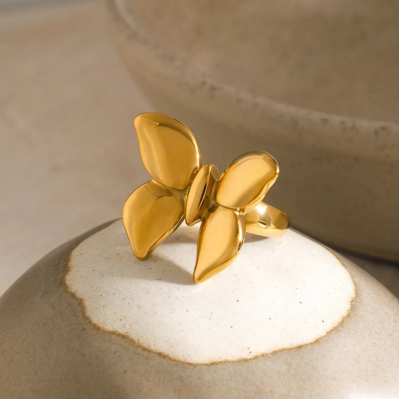 MK BUTTERFLY RING (GOLD)