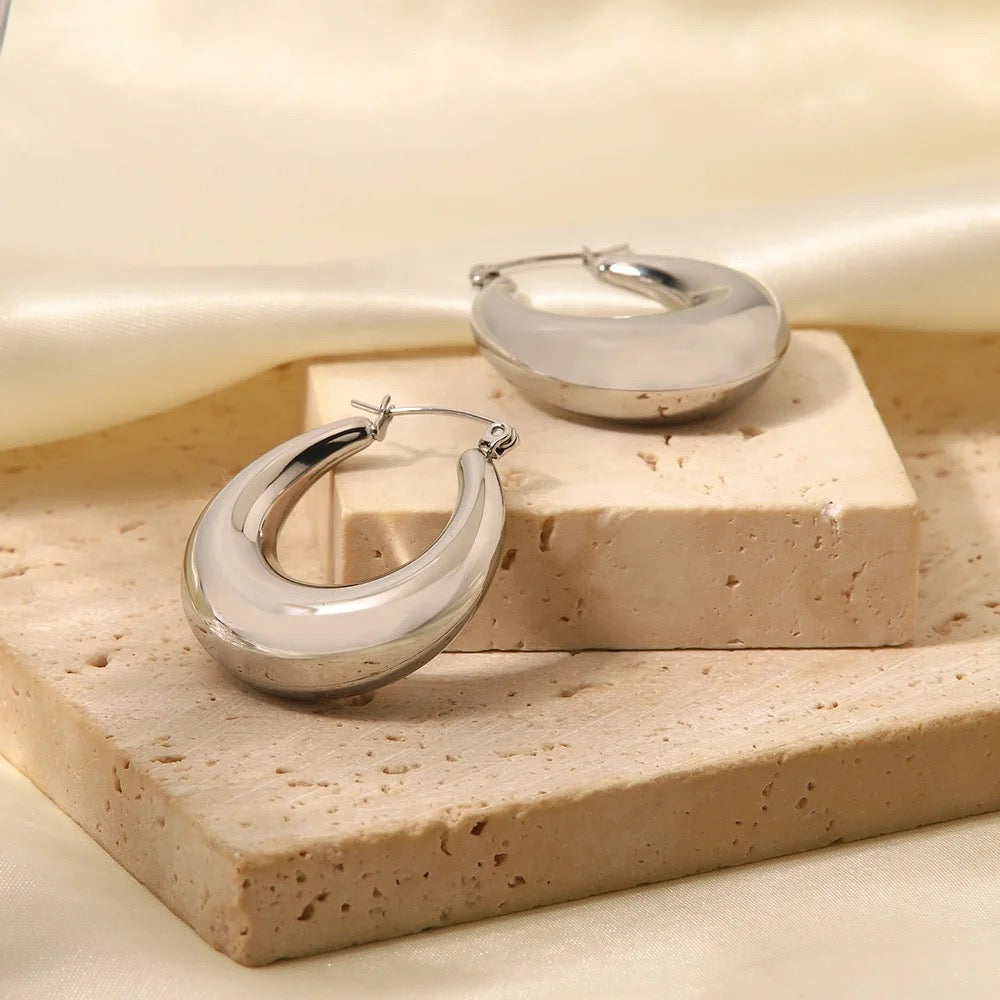 MK MINIMALISTIC EARRINGS