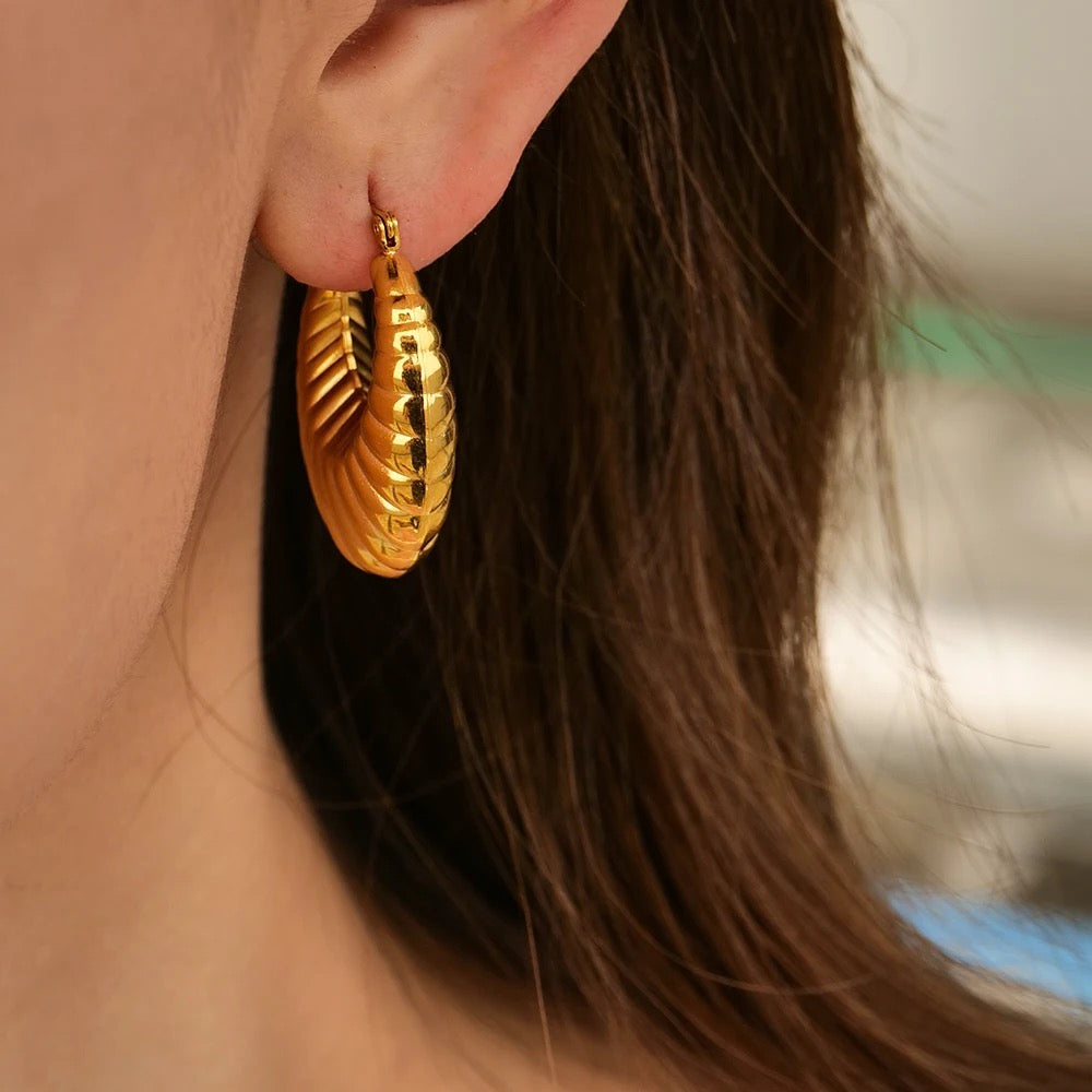 MINI HOOP EARRINGS