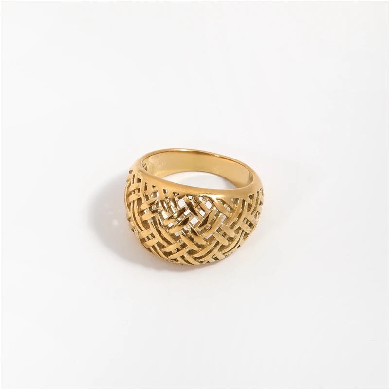 HOLLOW WOVEN RING