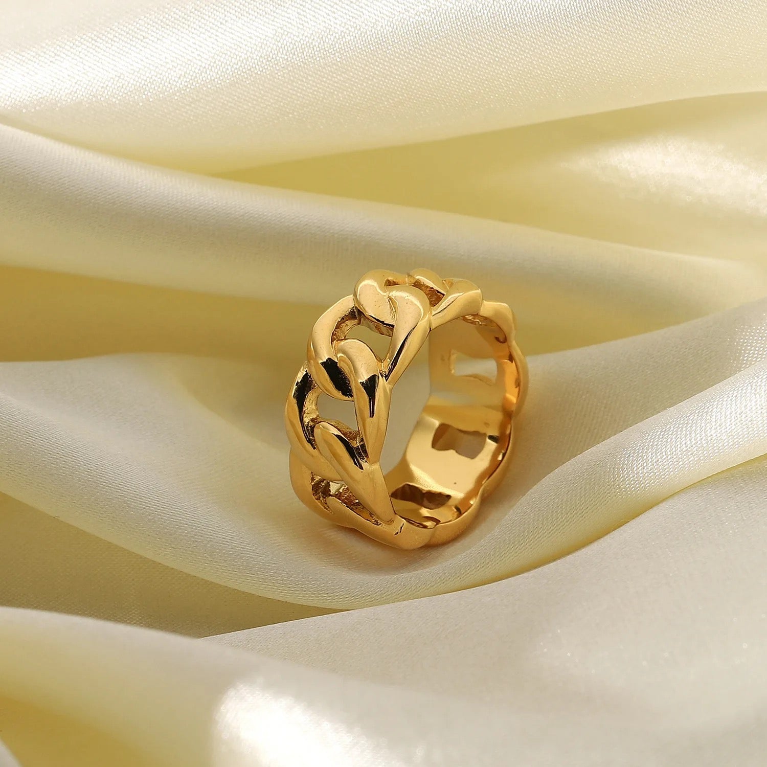 CHUNCKY 9MM CUBAN LINK RING