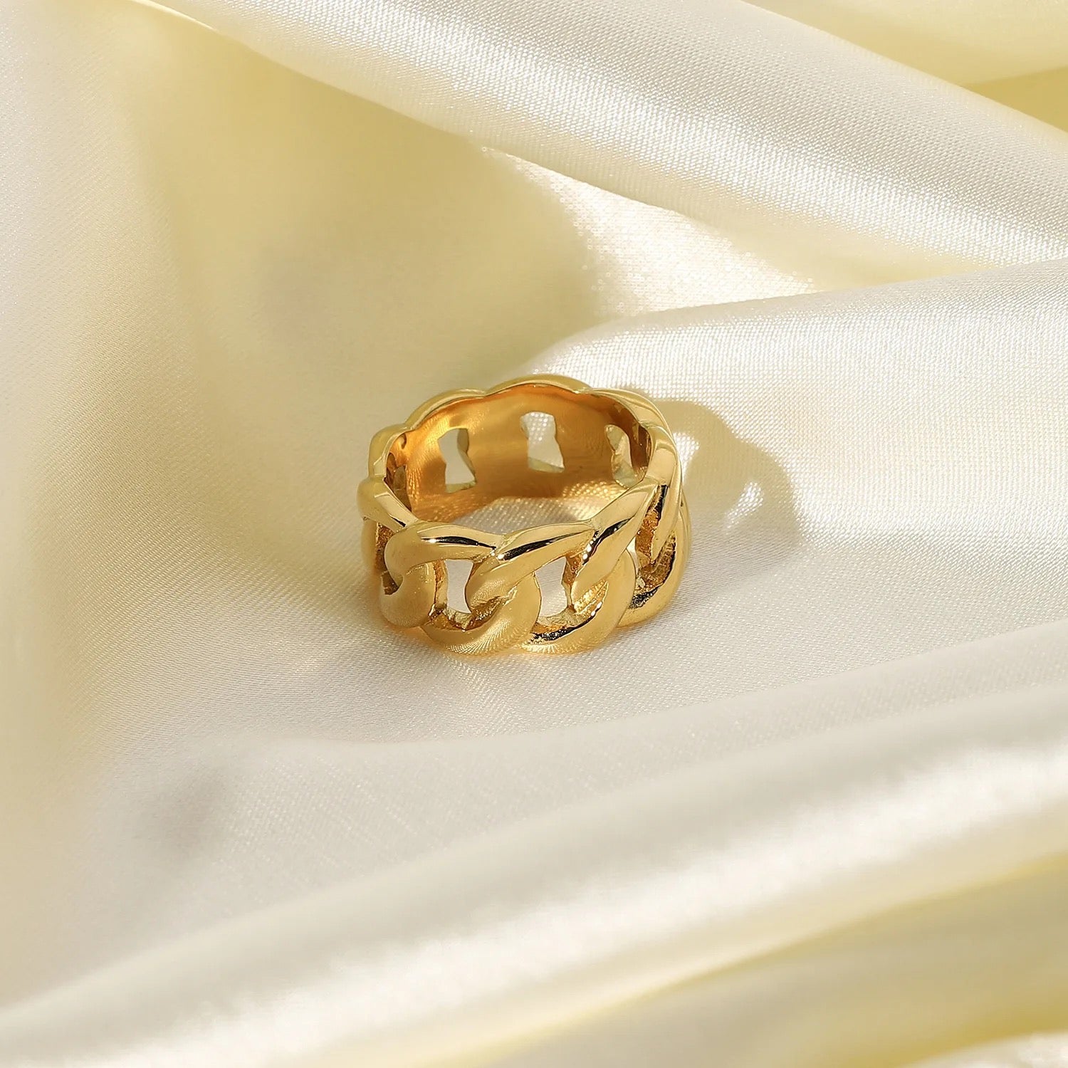 CHUNCKY 9MM CUBAN LINK RING
