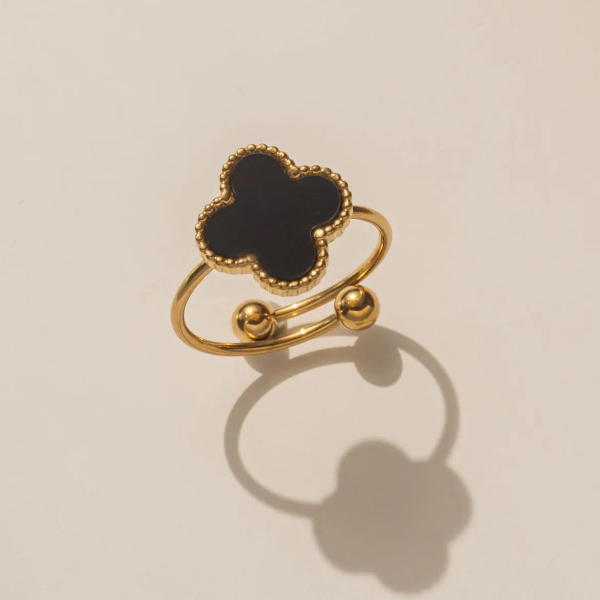 ADJUSTABLE CLOVER RING