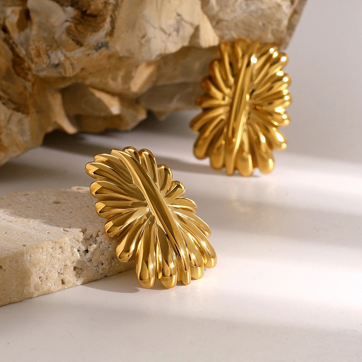 DESEREE STUD EARRINGS