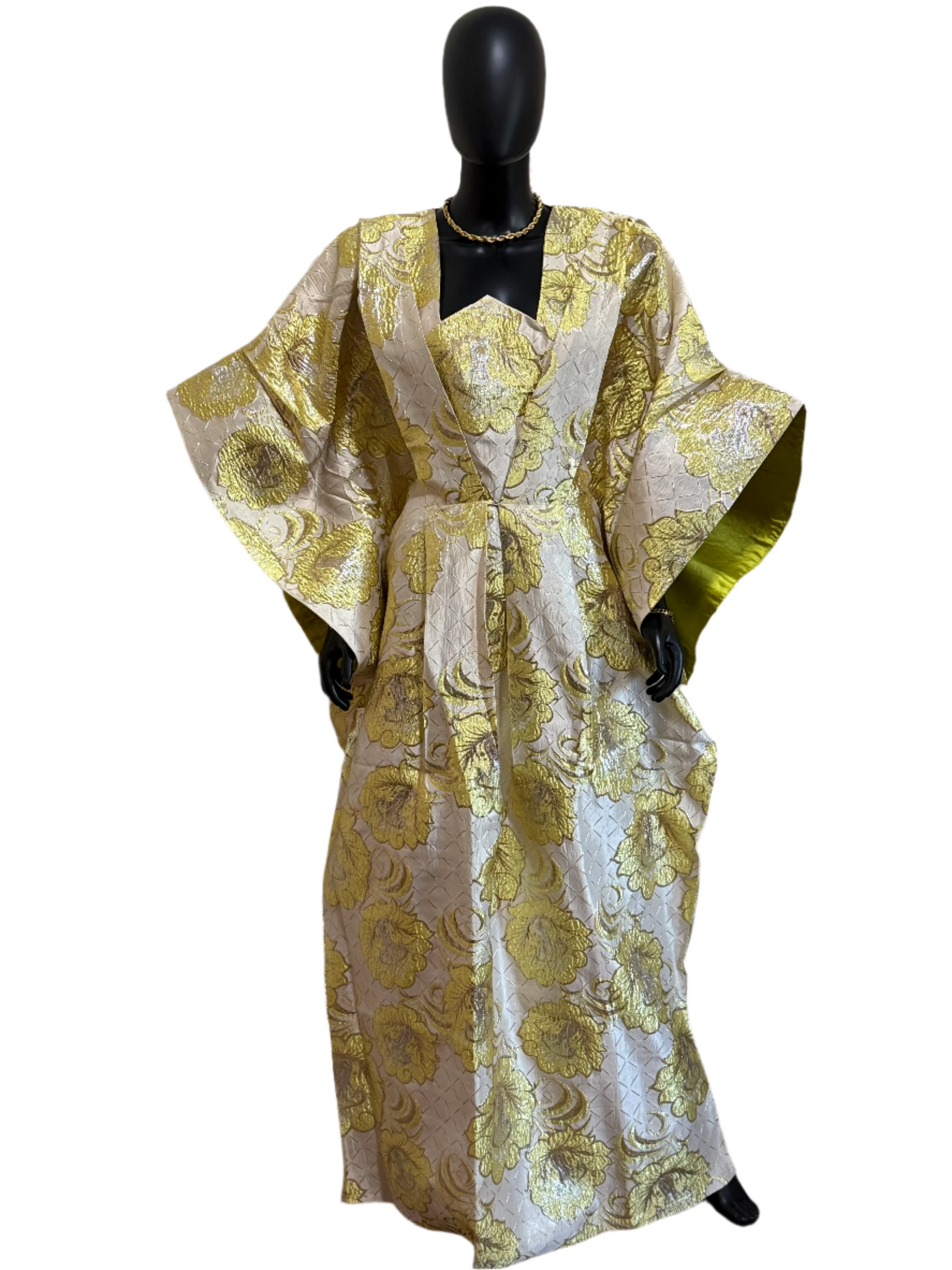 AISHA ROYAL RADIANCE BUBU