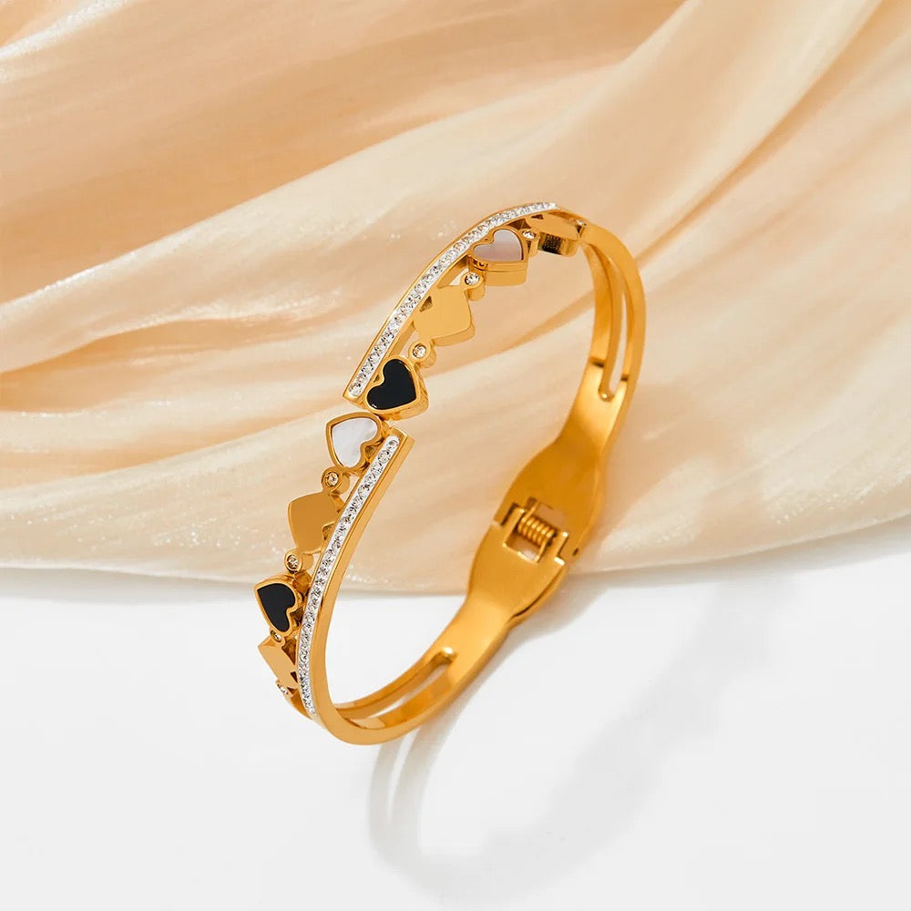 MULTIPLE HEART BANGLE