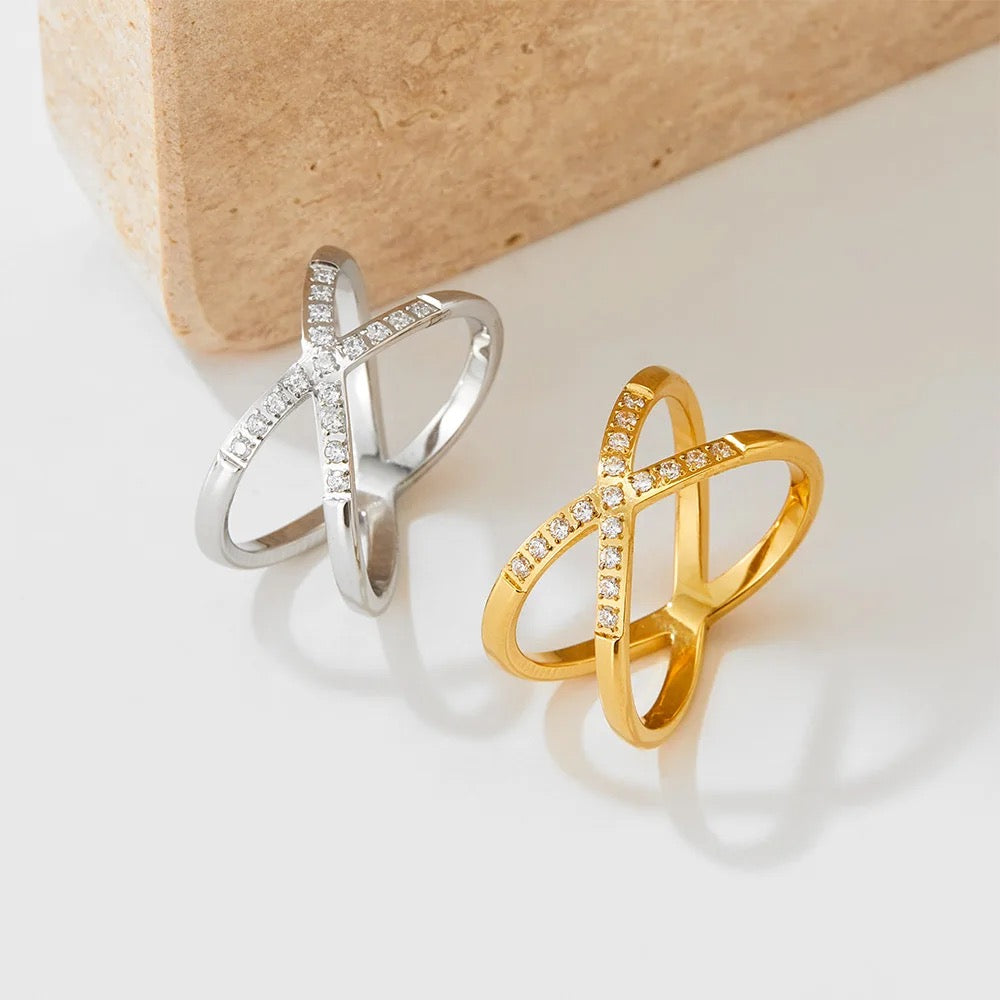 X CROSS RING