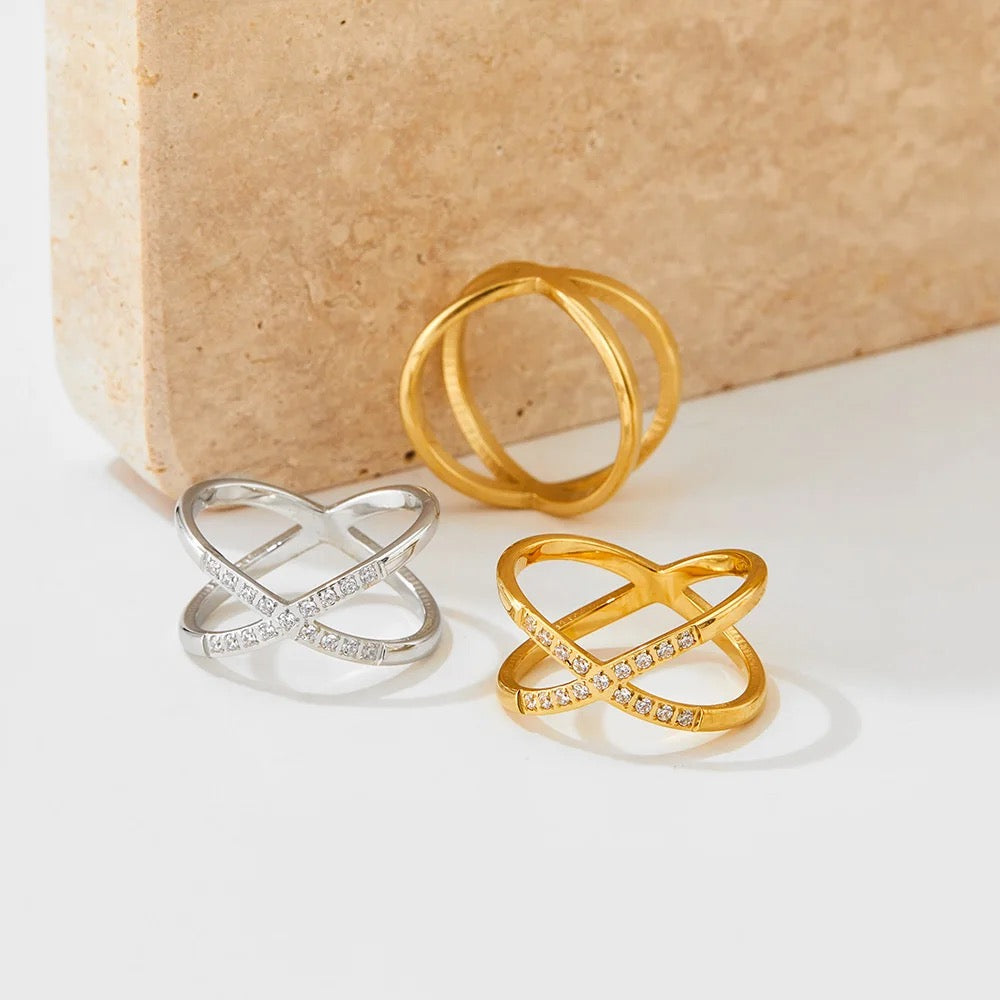 X CROSS RING