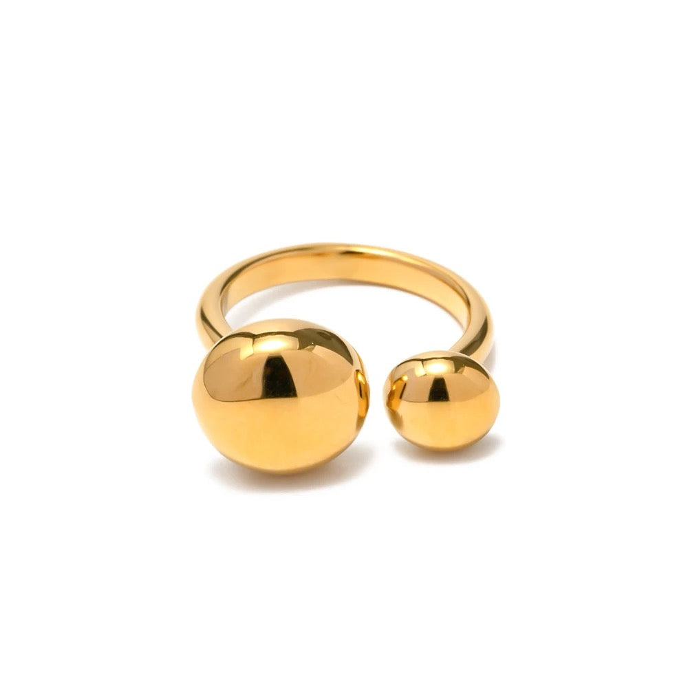 OPEN WATER DROP SHAPED RING
