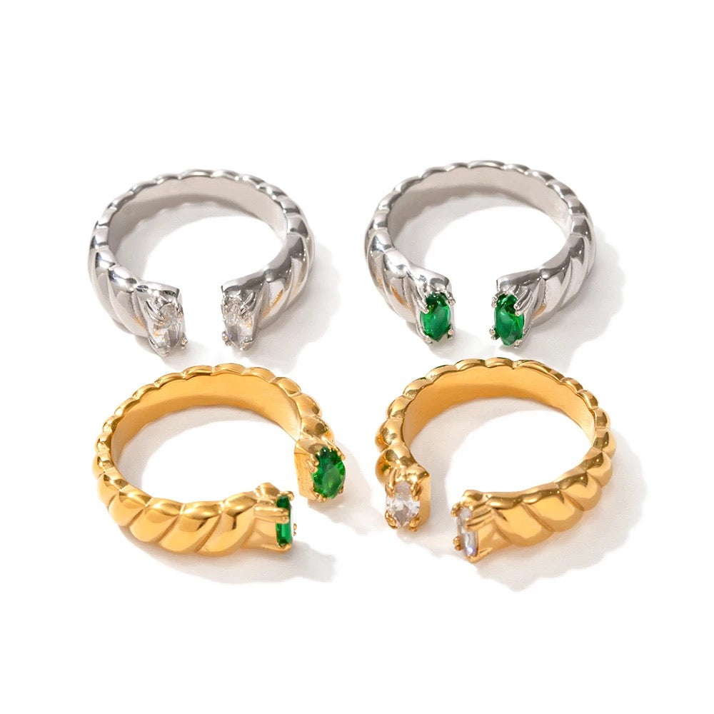ADJUSTABLE TWIST STONE RING