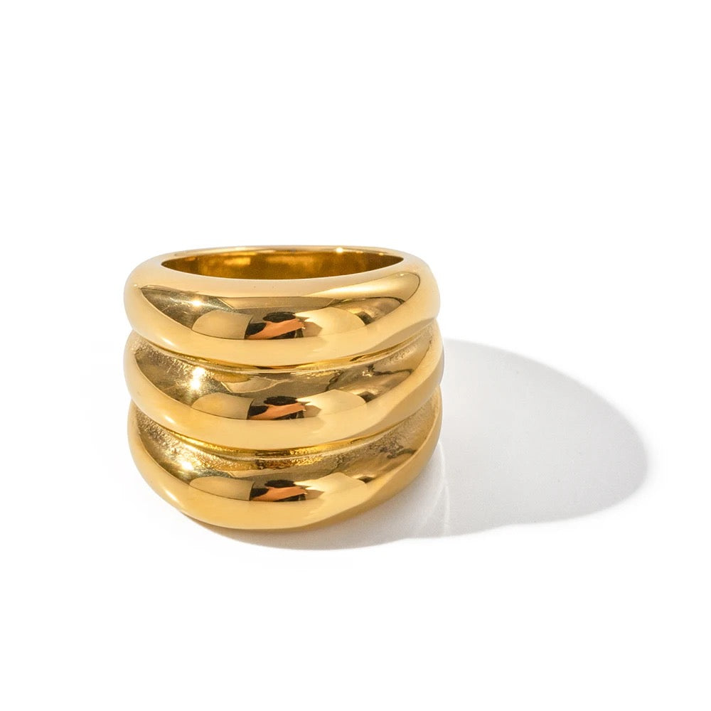 TRIPLE LAYERED CHUNKY RING