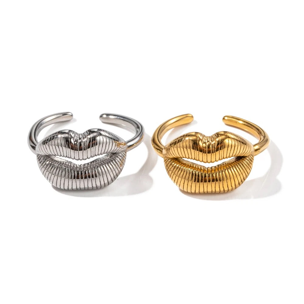 ADJUSTABLE LIP RING