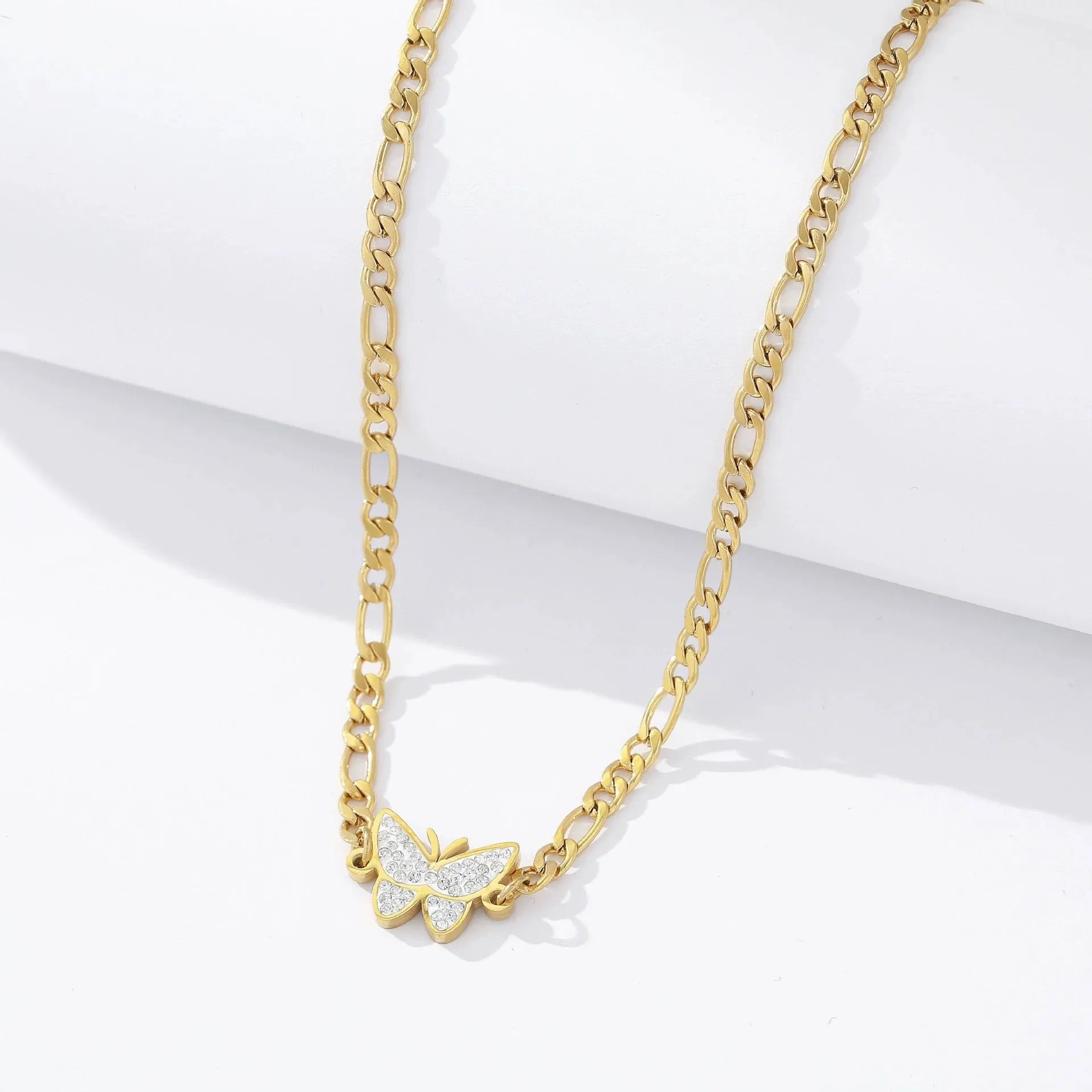 14K ZIRCON BUTTEFLY NECKLACE