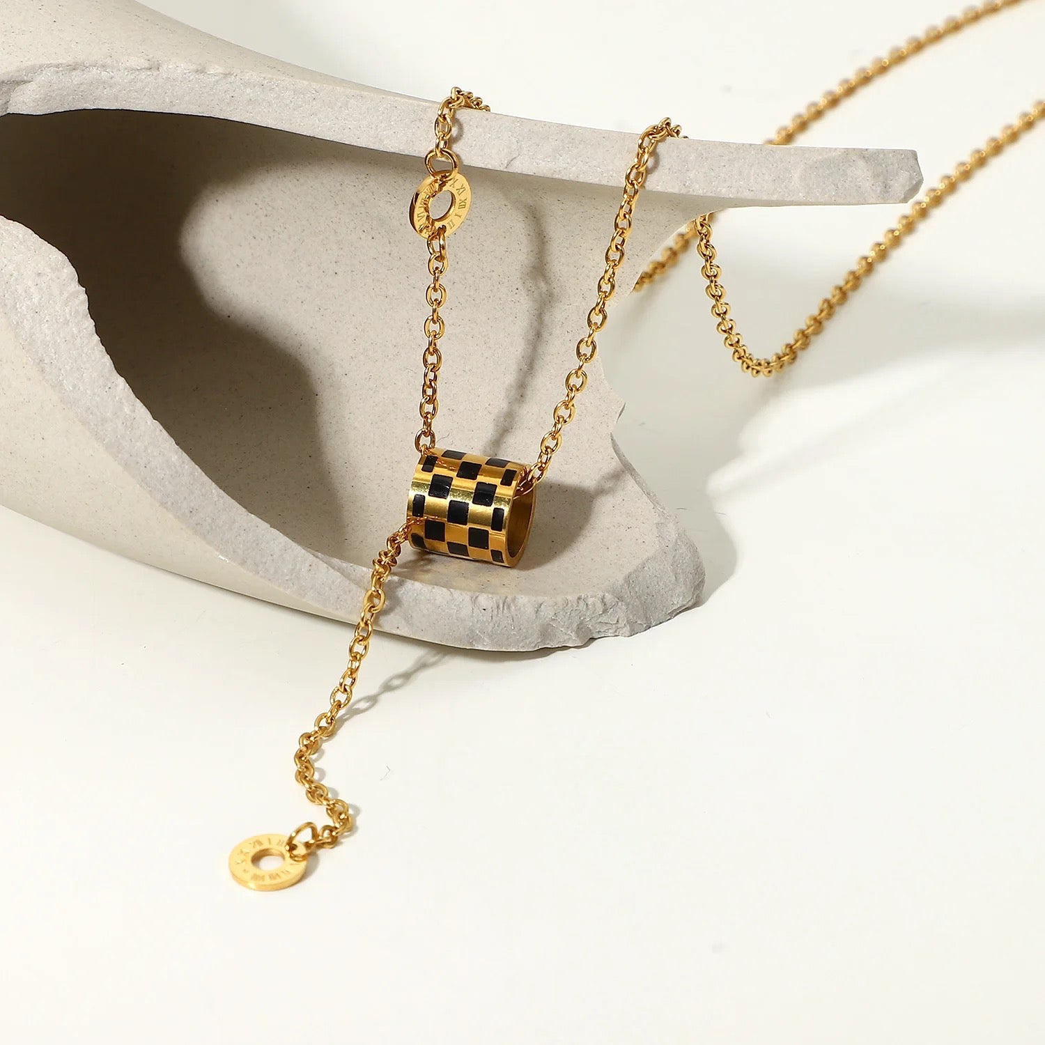 18K NUMERAL NECKLACE