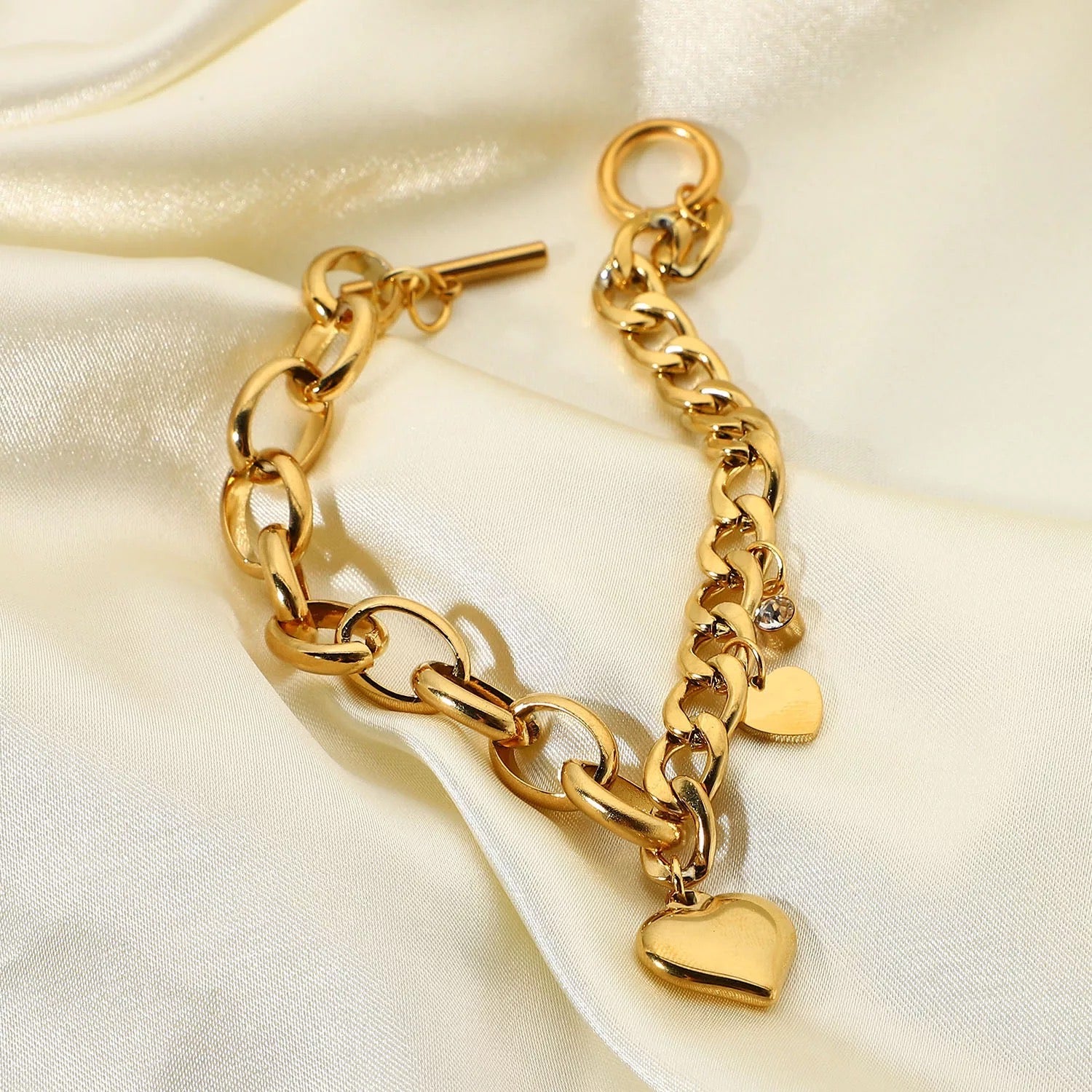 DOUBLE HEART BRACELET
