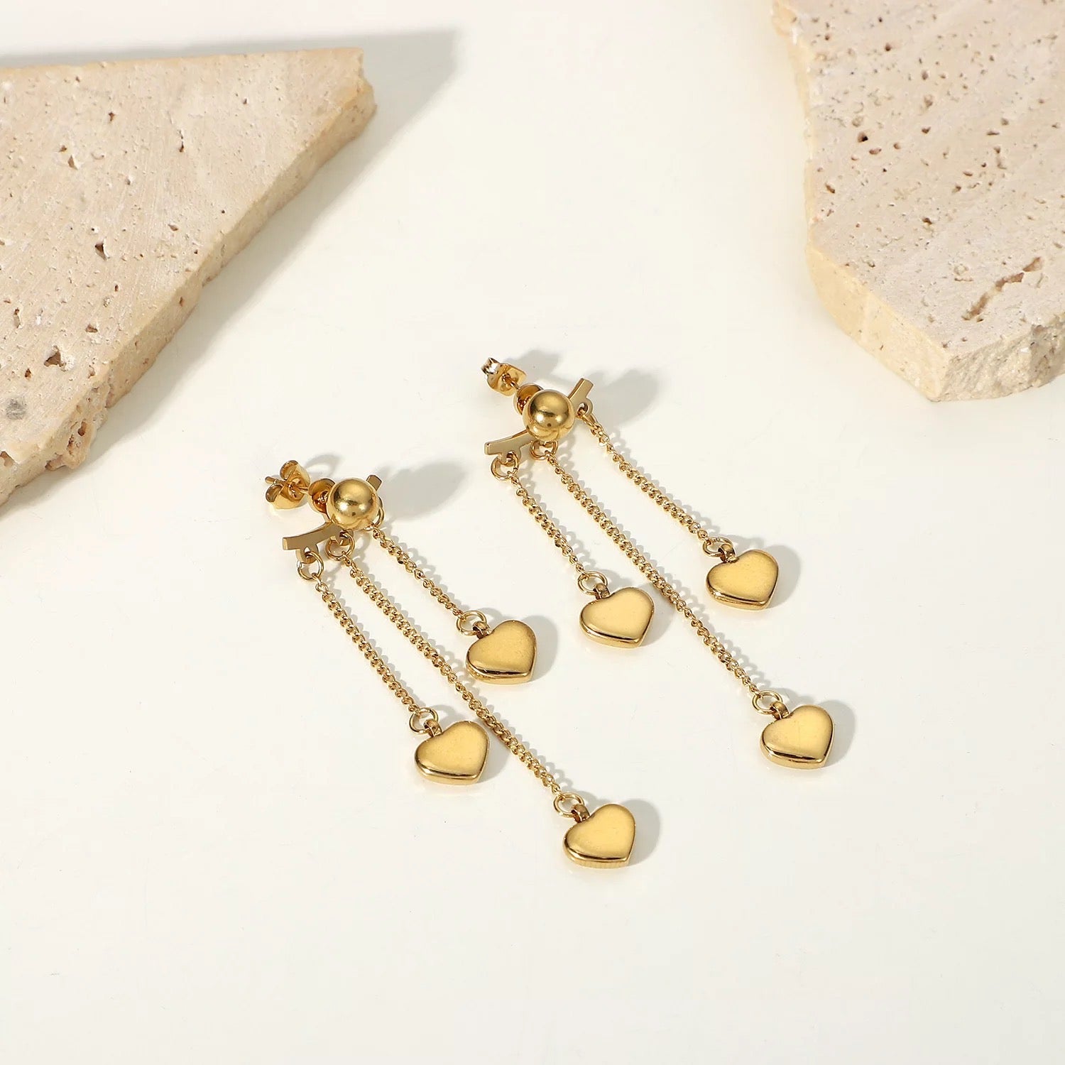 TRIO HEART EARRING