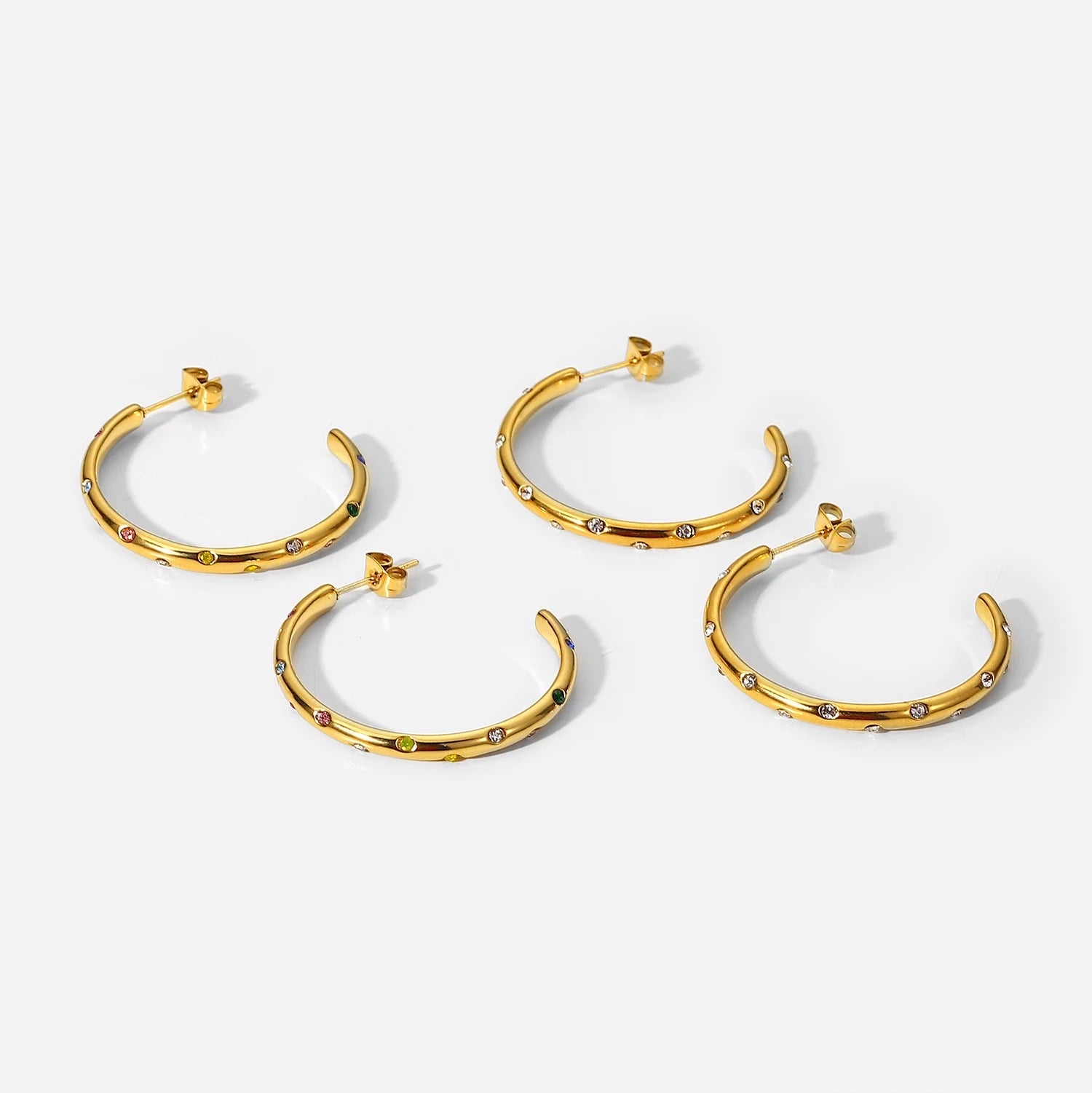 CAMILLA HOOP EARRING