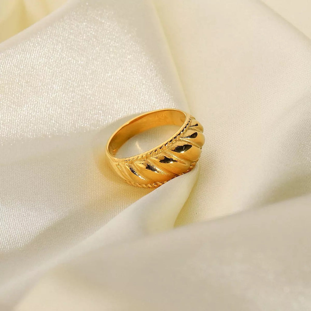 ASHANTY RING