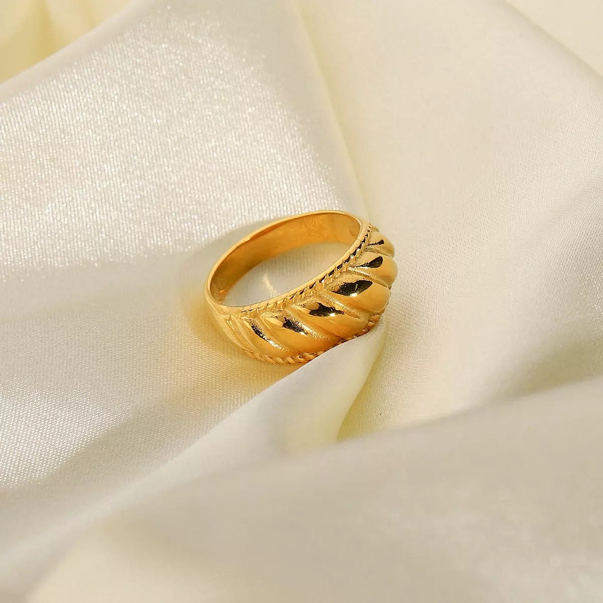 ASHANTY RING