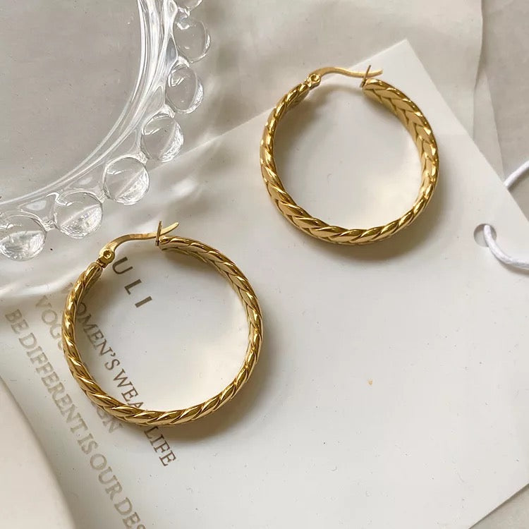 BRAIDED MINI HOOP EARRINGS
