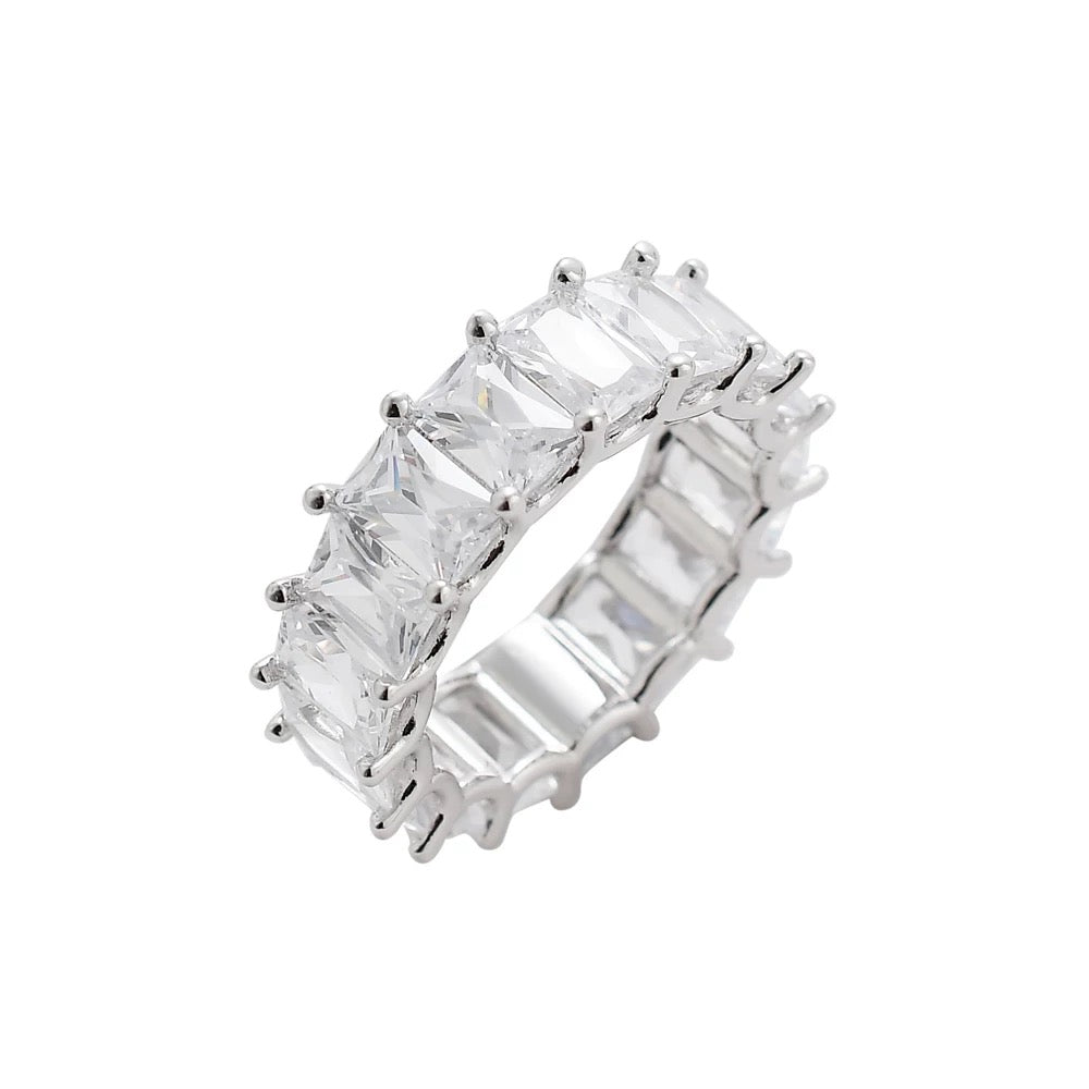 SQUARE CUT ICY BAND RING
