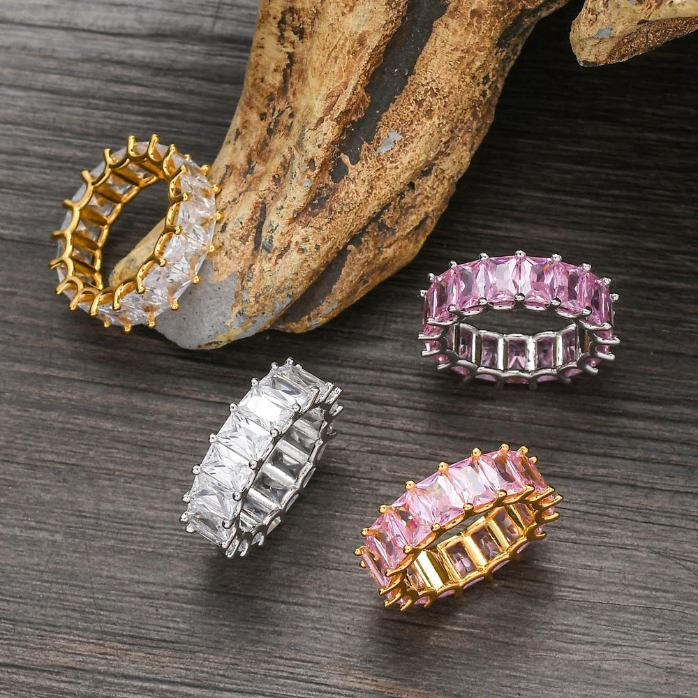 SQUARE CUT ICY BAND RING