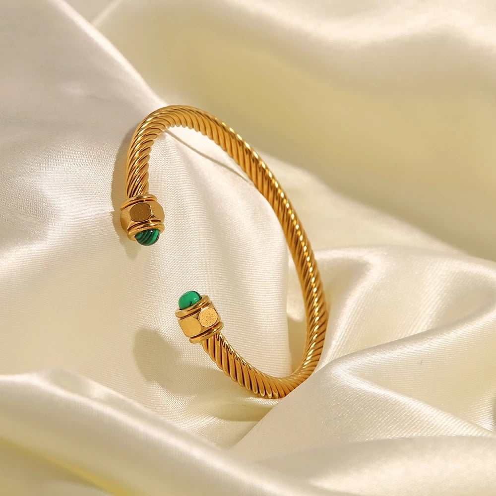 TWIST PAVE BANGLE