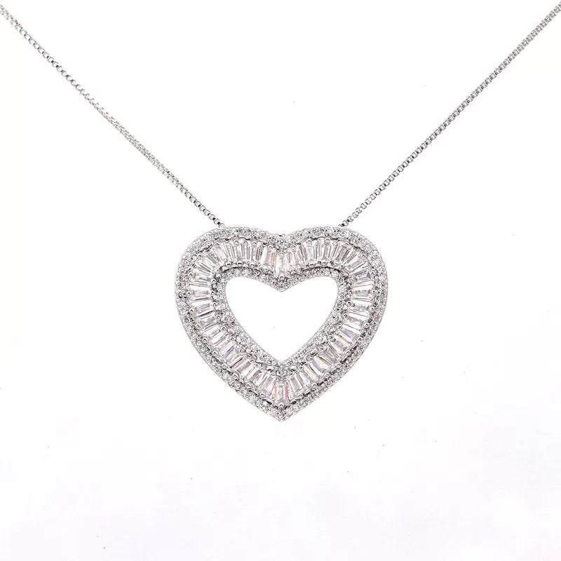 AZRA DIAMOND HEART NECKLACE